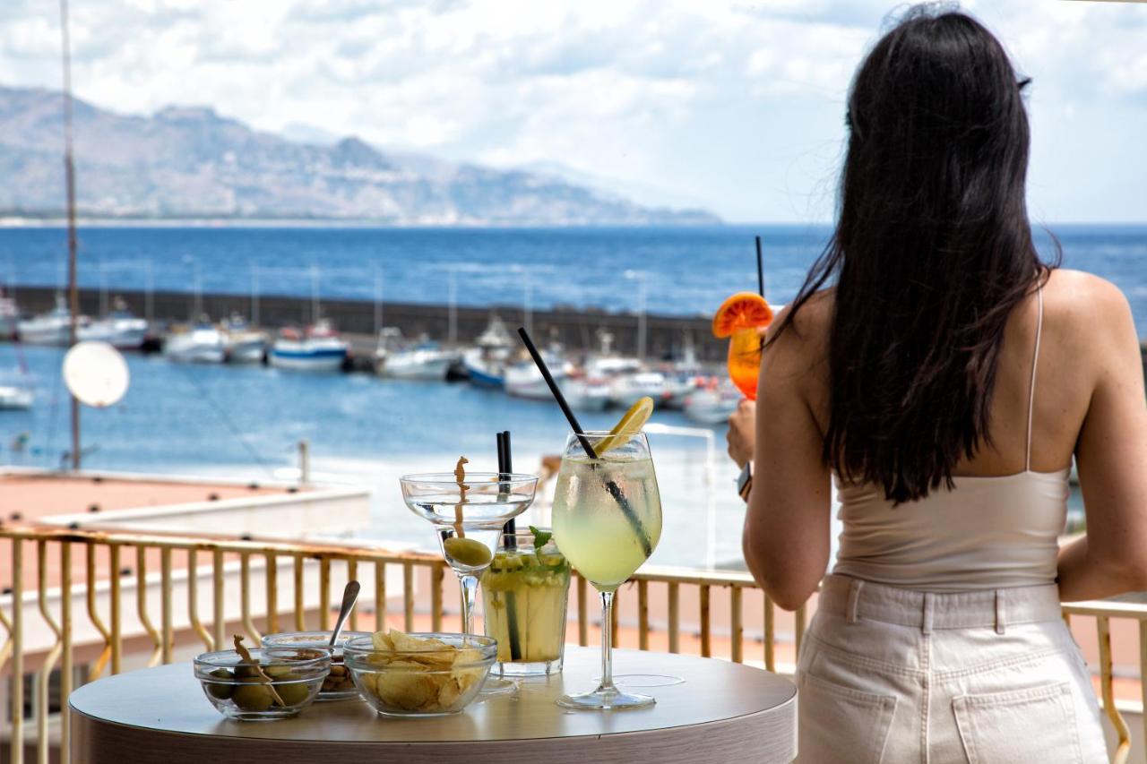 Grand Hotel Yachting Palace Riposto Exterior foto